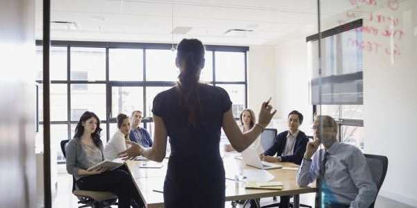 Droits des femmes : après les mots, place aux actes !